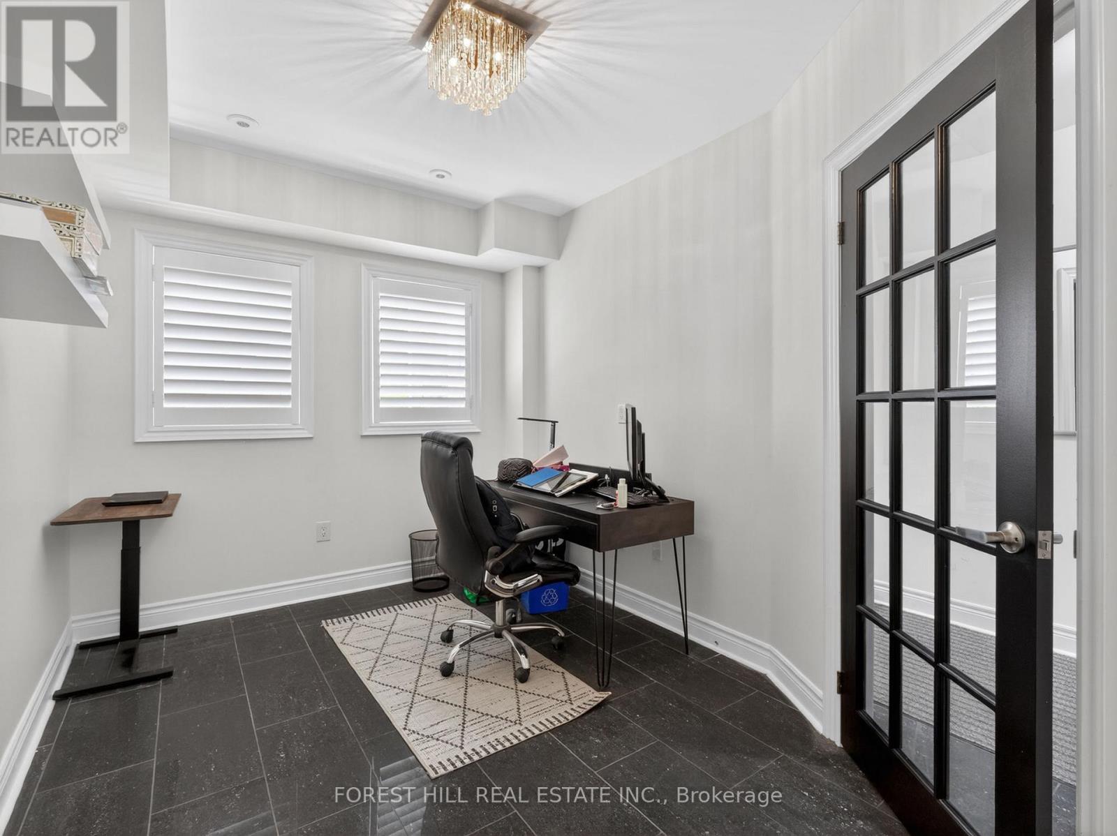 Row / Townhouse for Sale in 78 CORMIER HEIGHTS|Toronto (Mimico), Ontario M8W4S5 3