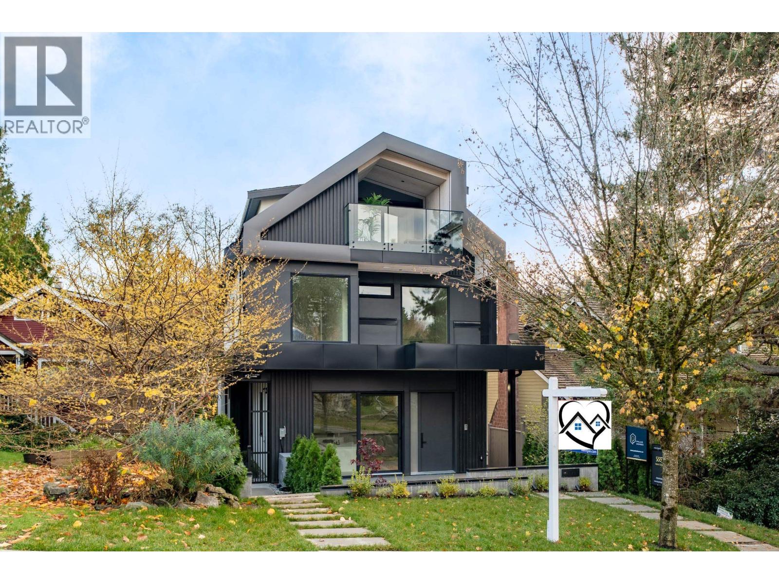 2 4018 W 21ST AVENUE|Vancouver, British Columbia V6S1H9