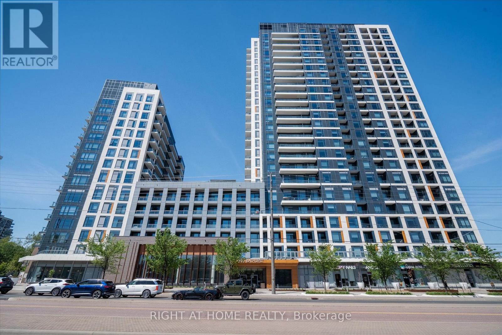 1424 - 7950 BATHURST STREET, Vaughan (Beverley Glen), Ontario L4J0L4