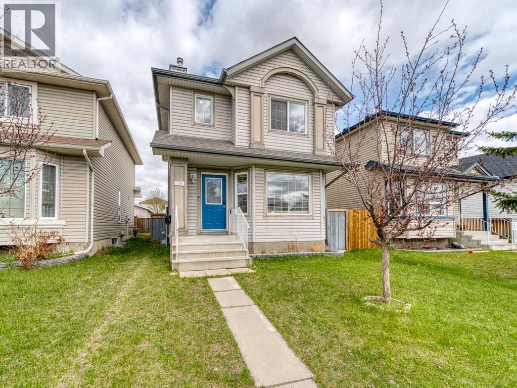 House for Sale in 128 Taradale Drive NE|Calgary, Alberta T3J5A9 2
