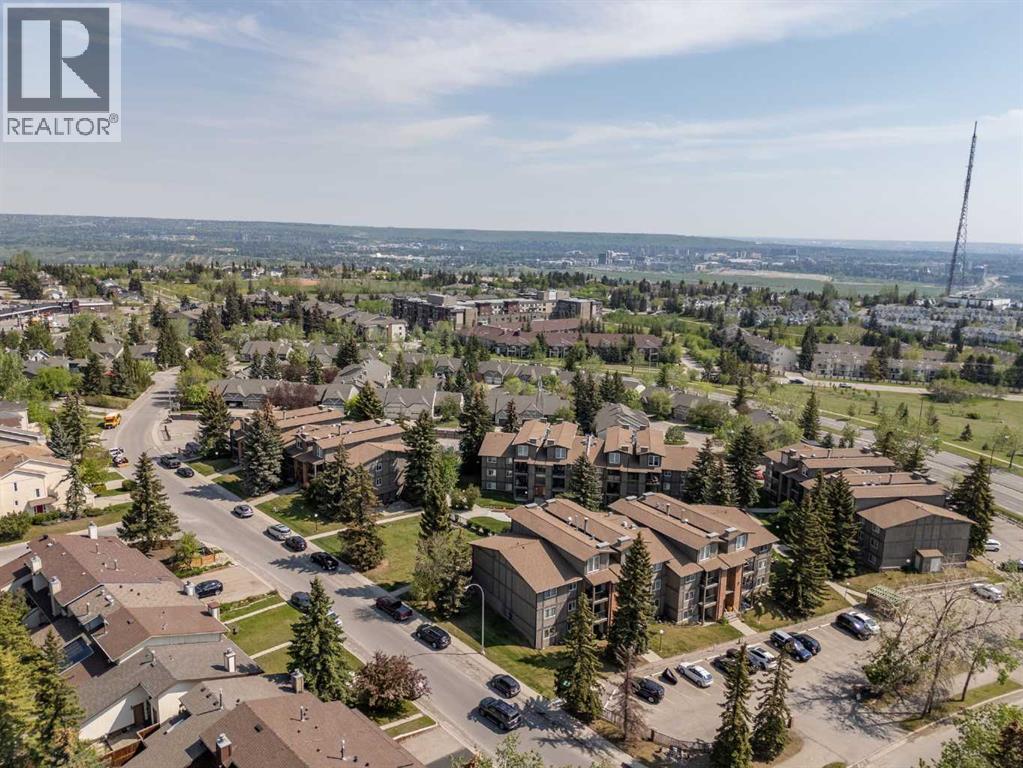 Apartment for Sale in 722, 6400 Coach Hill Road SW|Calgary, Alberta T3H1B8 2