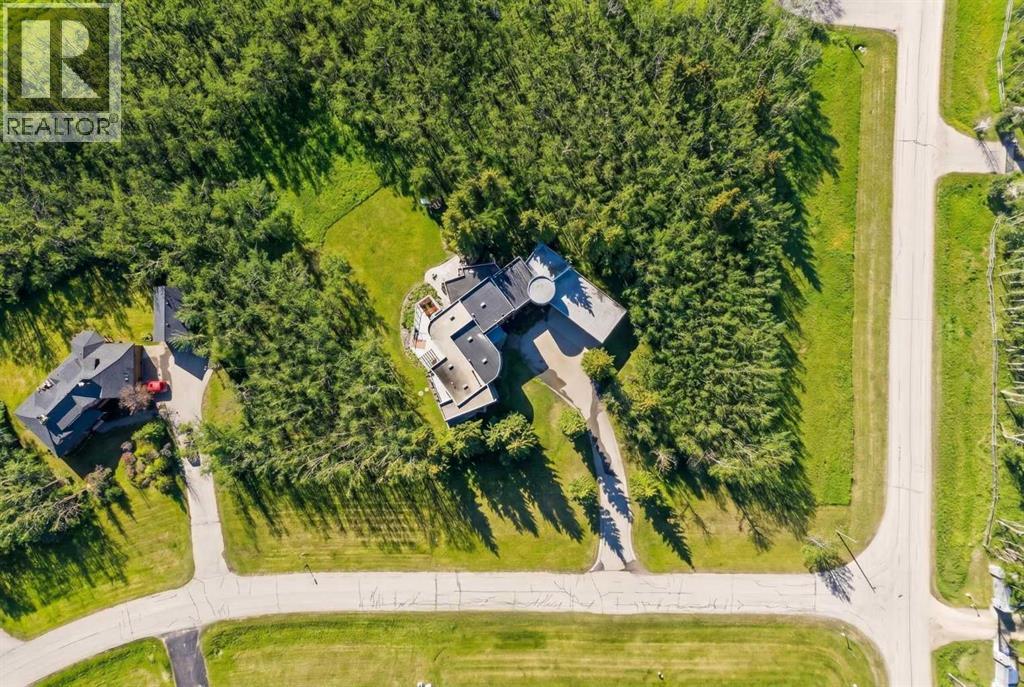 House for Sale in 43 Westbluff Place|Rural Rocky View County, Alberta T3Z3N9 2