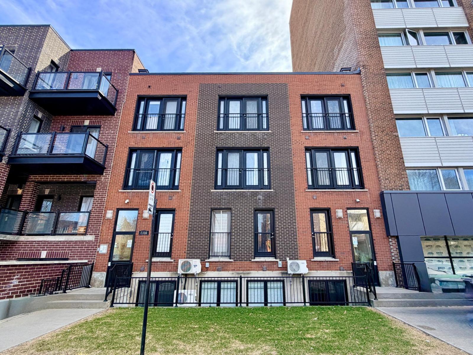 7356 Rue Sherbrooke O., #303, Montréal (Côte-des-Neiges/Notre-Dame-de-Grâce), Quebec H4B1R7