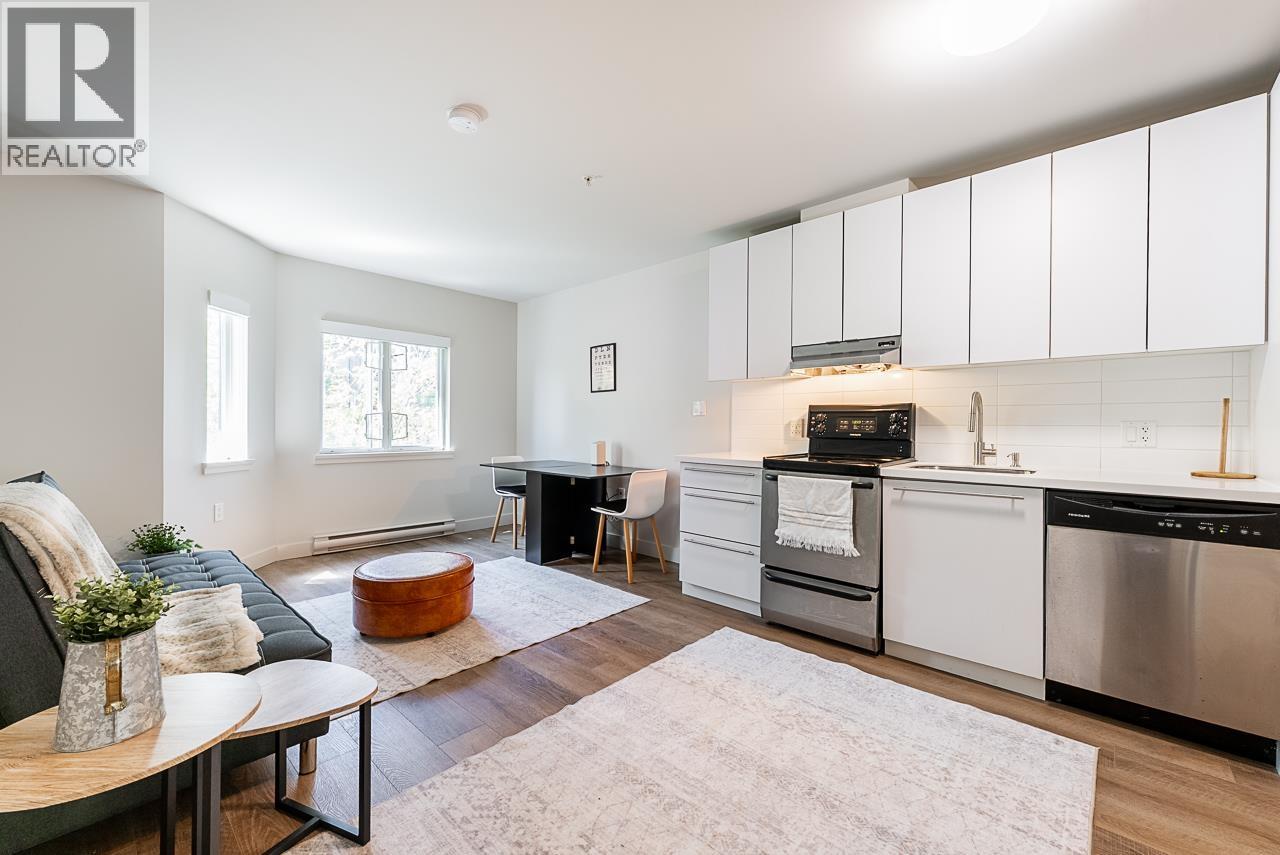 401 370 CARRALL STREET|Vancouver, British Columbia V6B2J3