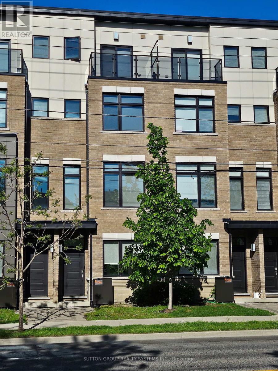 Row / Townhouse for Sale in 1126A ISLINGTON AVENUE|Toronto (Islington-City Centre West), Ontario M8Z0G6 2