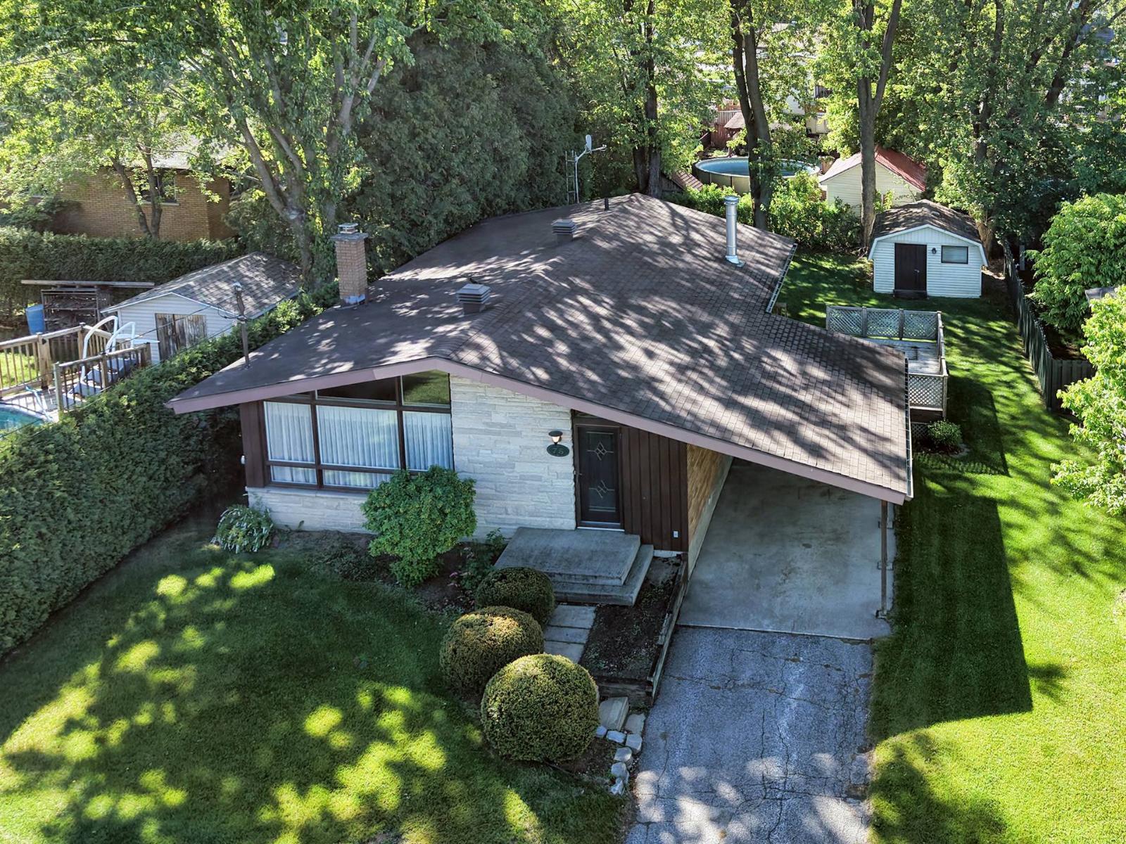 75 Rue Roy, Notre-Dame-des-Prairies, Quebec J6E1C6