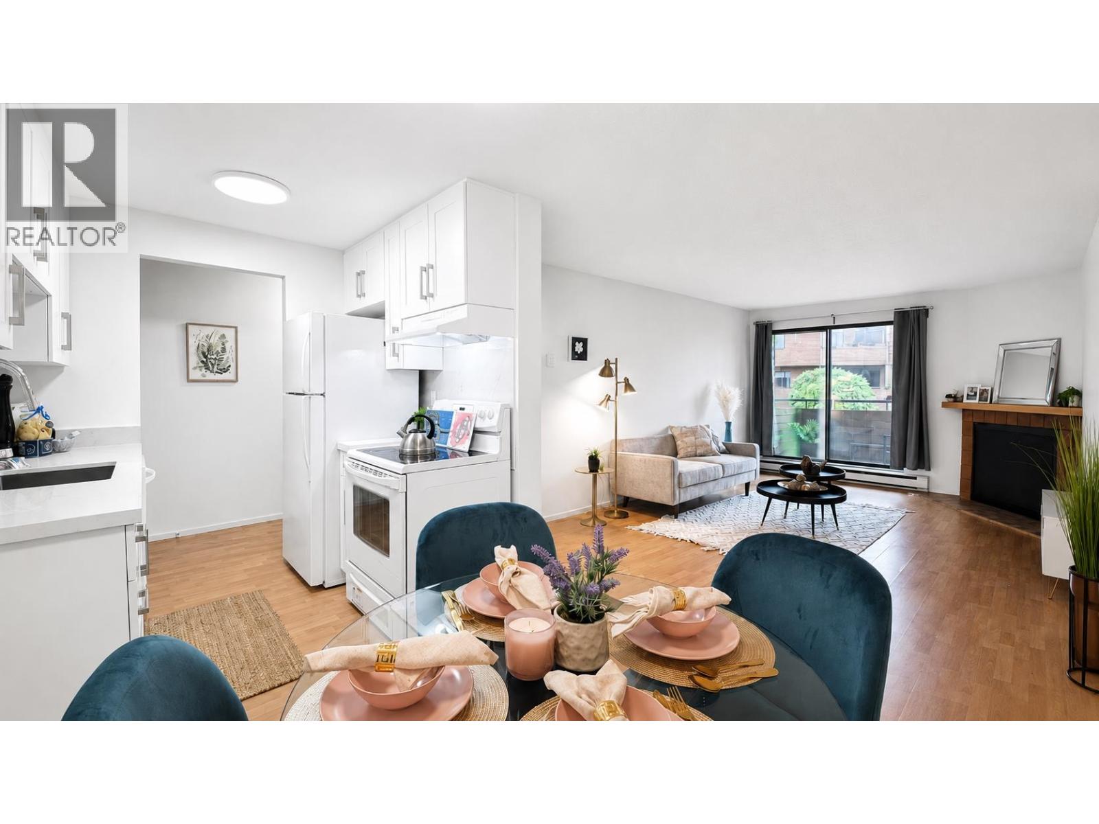 206 7295 MOFFATT ROAD, Richmond, British Columbia V6Y3E5
