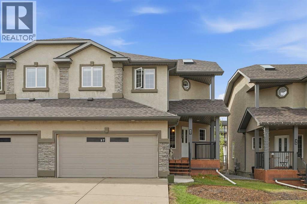 Duplex for Sale in 37 Prominence Park SW|Calgary, Alberta T3H4K8