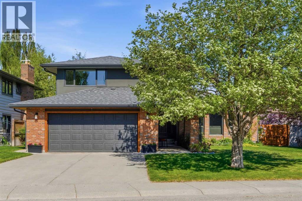 House for Sale in 423 Lake Simcoe Crescent SE|Calgary, Alberta T2J5L3