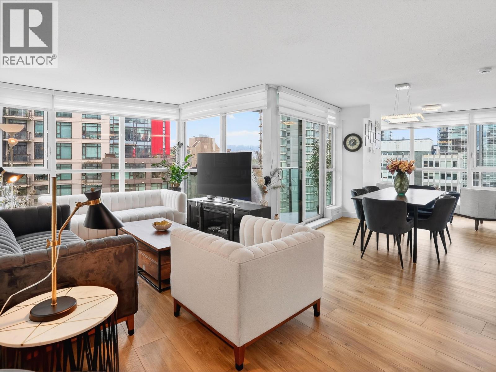 801 1189 MELVILLE STREET|Vancouver, British Columbia V6E4T8
