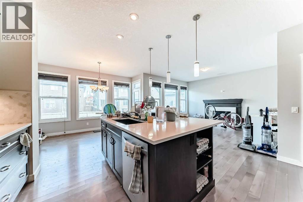 House for Sale in 172 Redstone Park NE|Calgary, Alberta T3N0P7 5