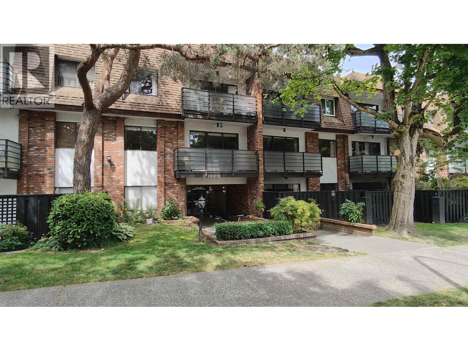 202 1933 W 5TH AVENUE|Vancouver, British Columbia V6J1P6