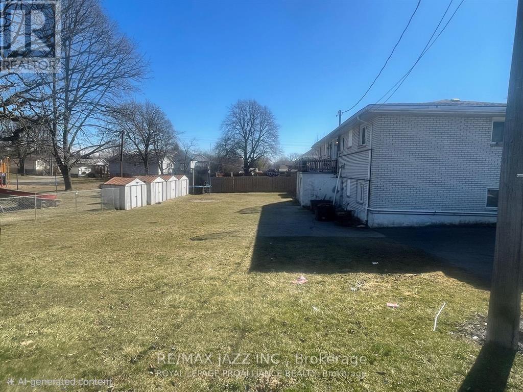 For sale: 37-43 LEONARD AVENUE, Quinte West (Trenton Ward