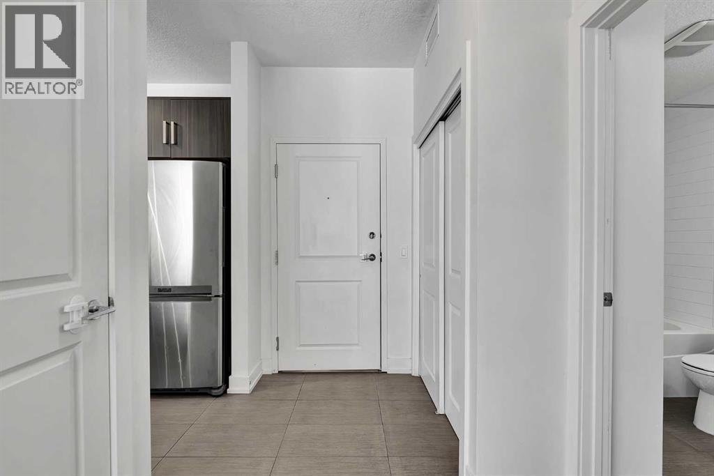 Apartment for Sale in 107, 611 Edmonton Trail NE|Calgary, Alberta T2E3J3 2