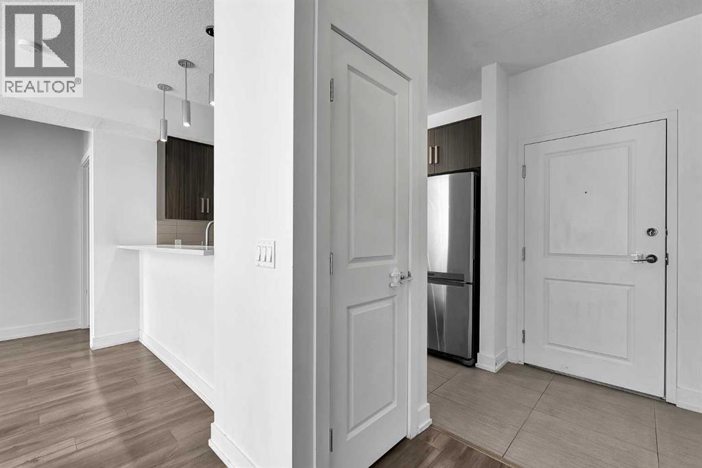 Apartment for Sale in 107, 611 Edmonton Trail NE|Calgary, Alberta T2E3J3 3