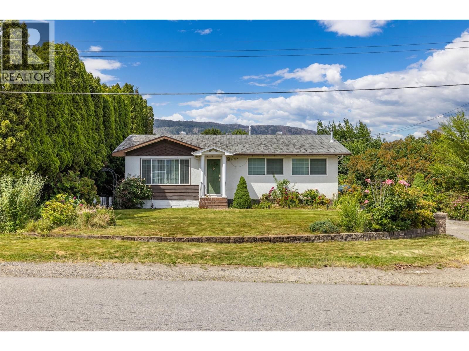 For sale: 2436 Apollo Road, West Kelowna, British Columbia V4T1P7 ...