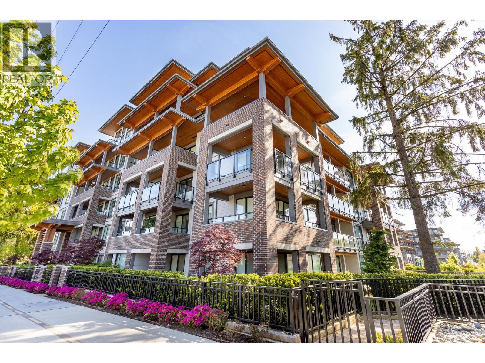 321 7599 15TH STREET|Burnaby, British Columbia V3N0H9
