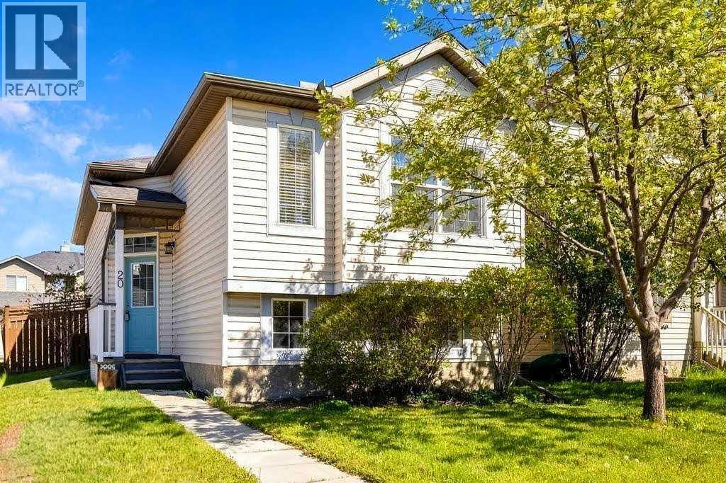 House for Sale in 20 Covepark Close NE|Calgary, Alberta T3K5R3
