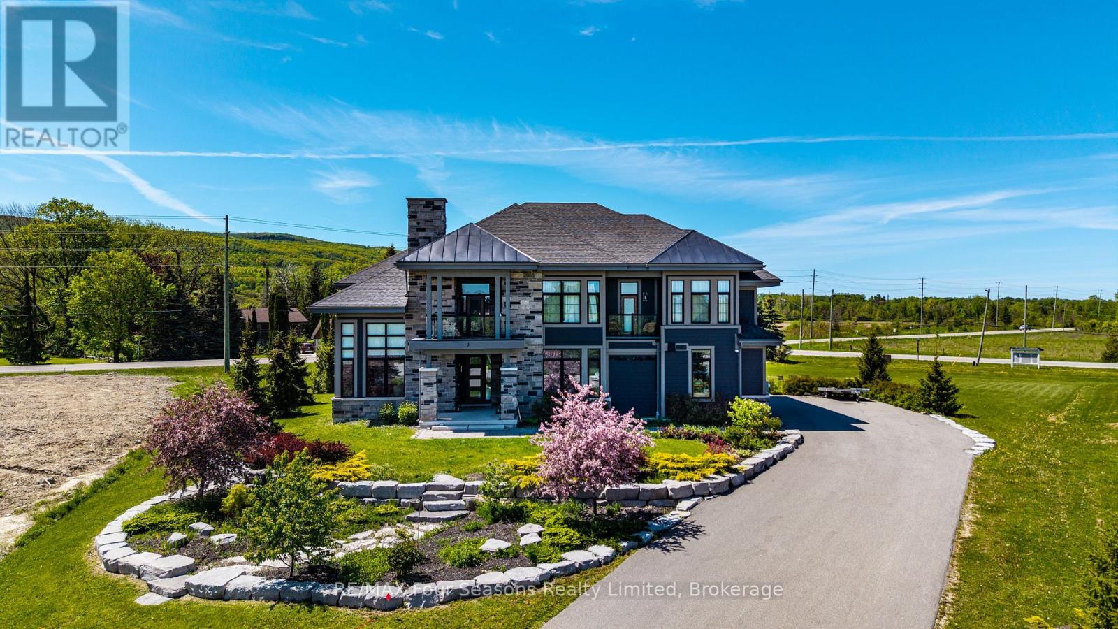 9 WINDROSE VALLEY BOULEVARD