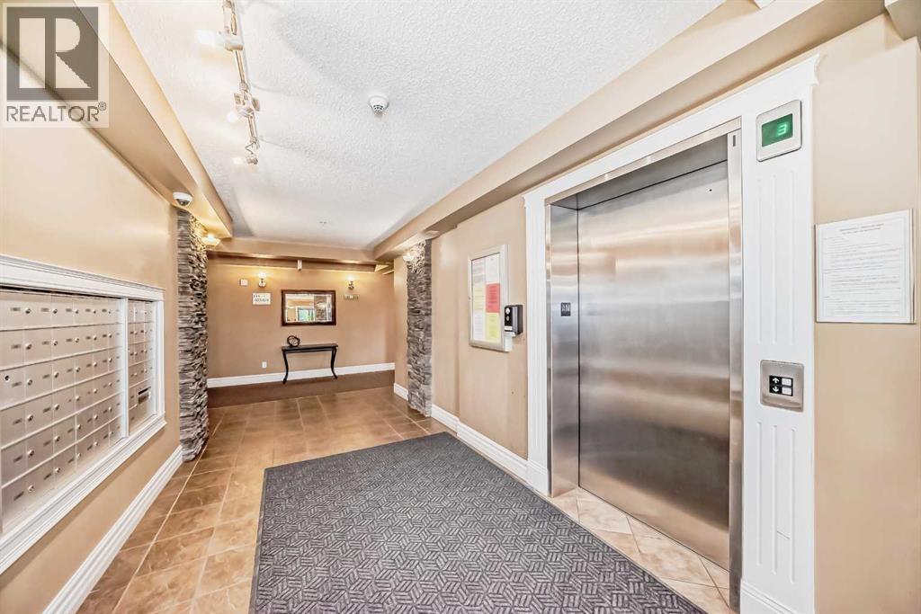 Apartment for Sale in 303, 369 Rocky Vista Park NW|Calgary, Alberta T3G5K7 3