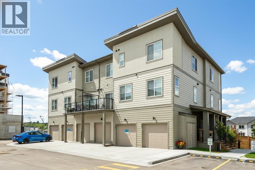 Row / Townhouse for Sale in 60, 2117 81st Street SW|Calgary, Alberta T3H6H5