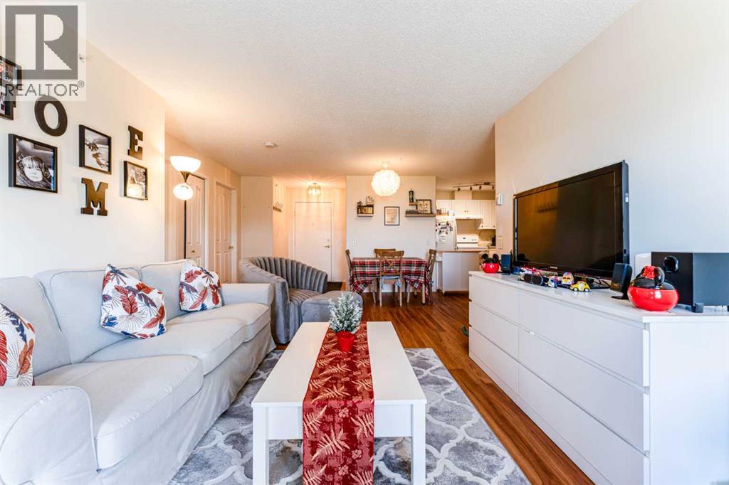 Apartment for Sale in 415, 5000 Somervale Court SW|Calgary, Alberta T2Y4M1 4