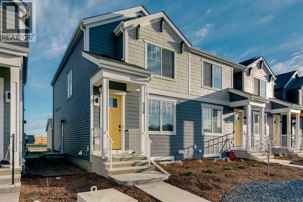 Row / Townhouse for Sale in 229 Heirloom Way SE|Calgary, Alberta T3S0H2
