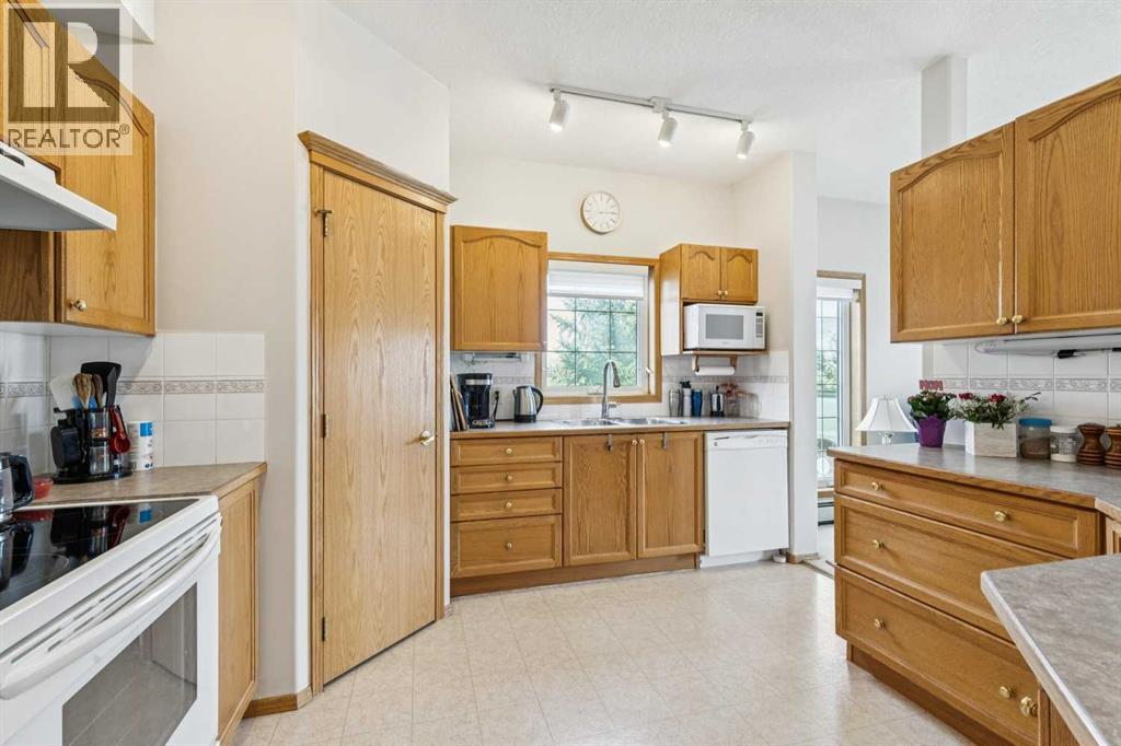 Apartment for Sale in 224, 223 Tuscany Springs Boulevard NW|Calgary, Alberta T3L2M2 5