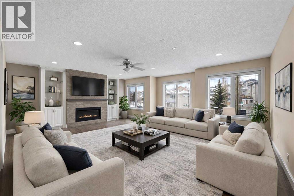 House for Sale in 28 Panatella Manor NW|Calgary, Alberta T3K0A7 3