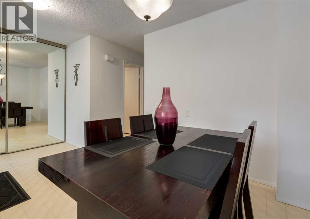Row / Townhouse for Sale in 122, 7172 Coach Hill Road SW|Calgary, Alberta T3H1C8 4
