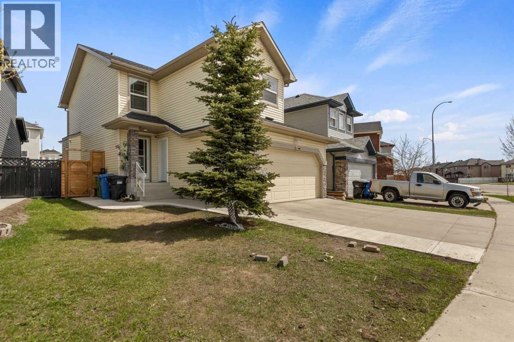 House for Sale in 100 Saddlecrest Boulevard NE|Calgary, Alberta T3J5E8 2
