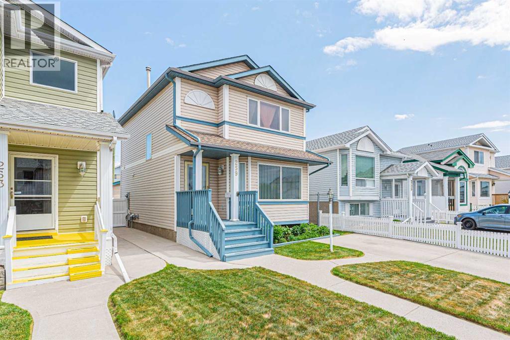 House for Sale in 259 Carmel Close NE|Calgary, Alberta T1Y6Y4 2