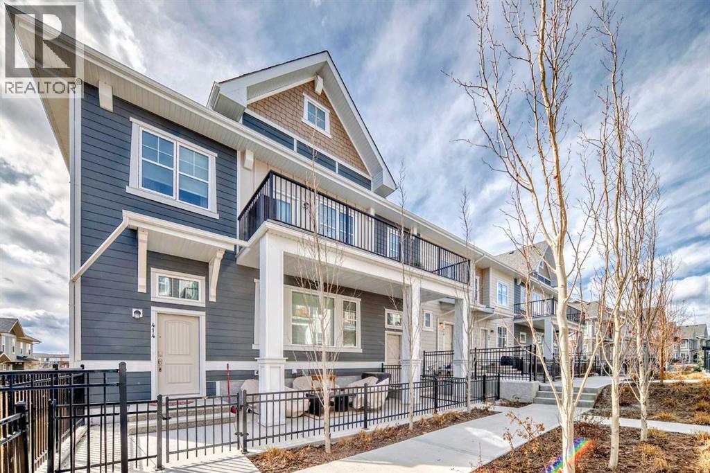 Row / Townhouse for Sale in 410 Cranbrook Walk SE|Calgary, Alberta T3M2V5