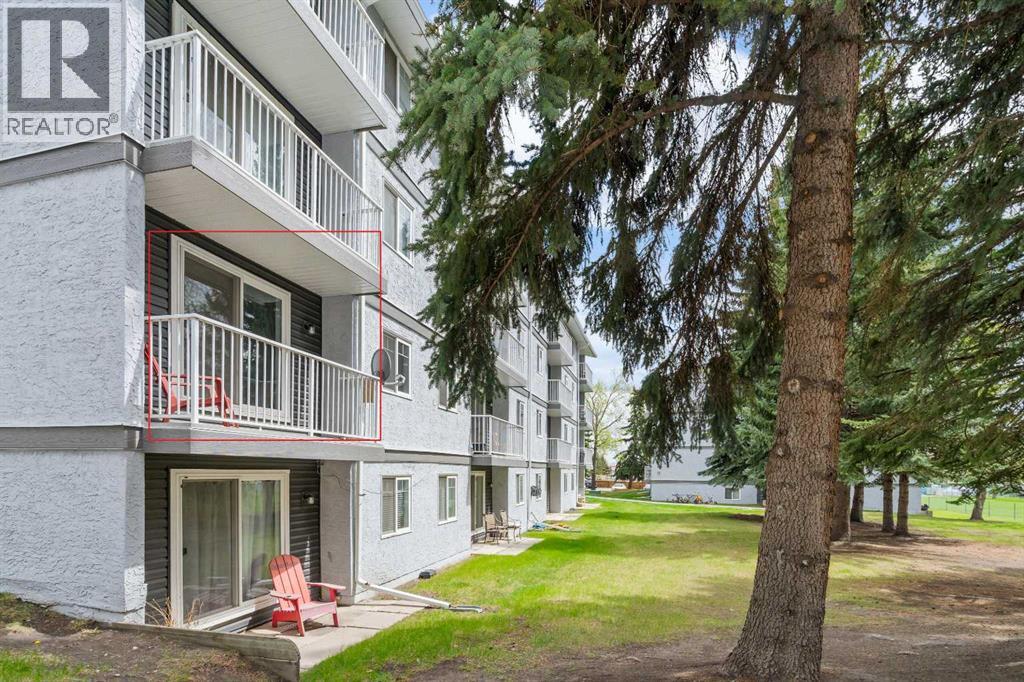 Apartment for Sale in 202C, 5601 Dalton Drive NW|Calgary, Alberta T3A2E2 2