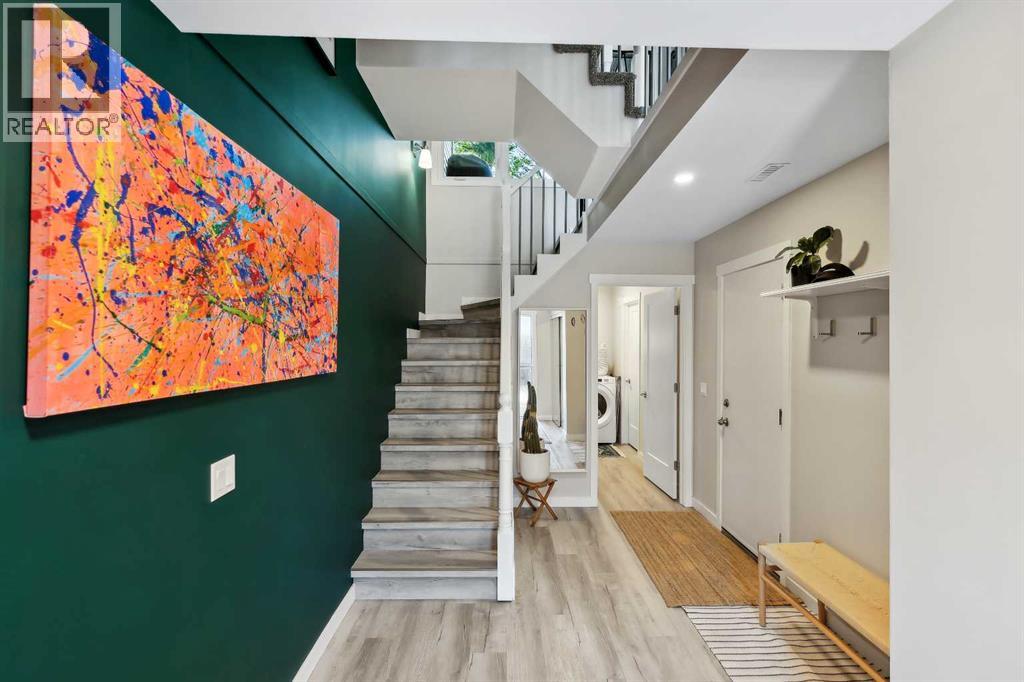 Row / Townhouse for Sale in 109 Coachway Lane SW|Calgary, Alberta T3H2V9 5