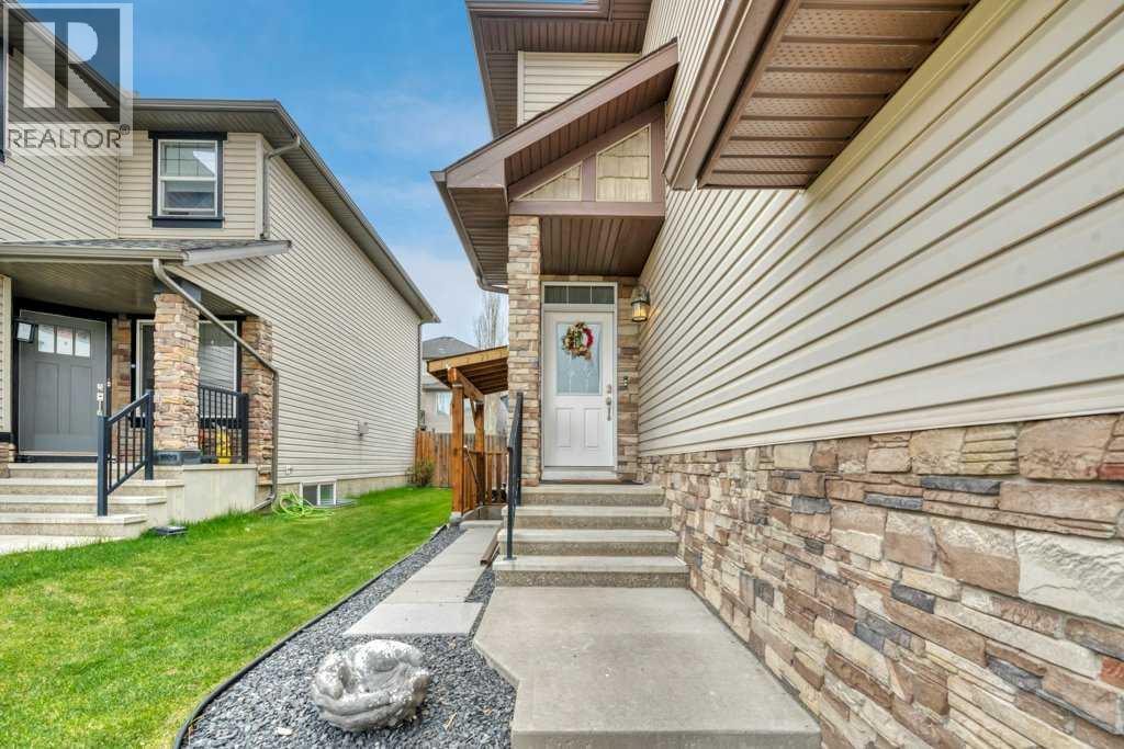 House for Sale in 22 Kincora Heights NW|Calgary, Alberta T3R1N3 2