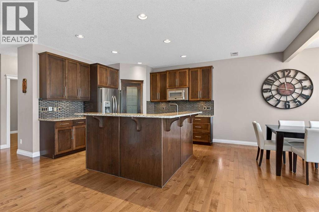 House for Sale in 159 Sherwood Crescent NW|Calgary, Alberta T3R0G3 2