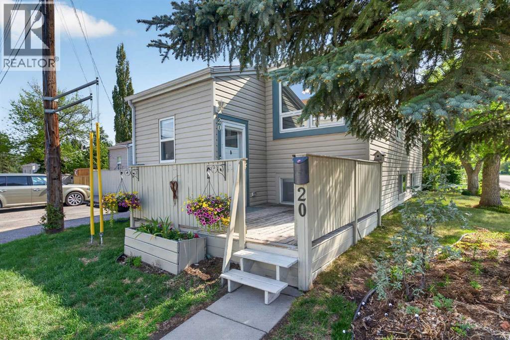 Row / Townhouse for Sale in 20, 8544 48 Avenue NW|Calgary, Alberta T3B2A6