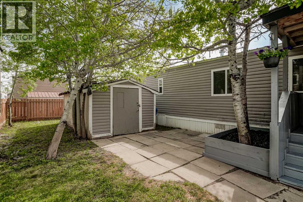Mobile Home for Sale in 328, 6220 17 Avenue|Calgary, Alberta T2A7H4 4