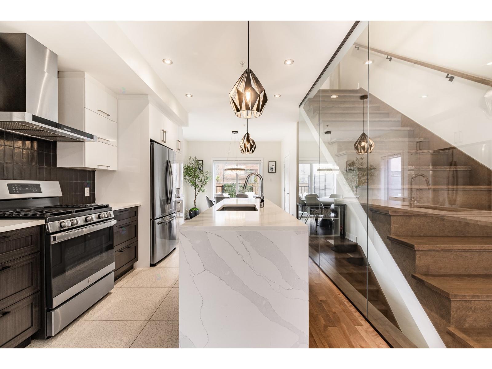 4740 Rue des Francs-Bourgeois, Boisbriand, Quebec J7H0B5
