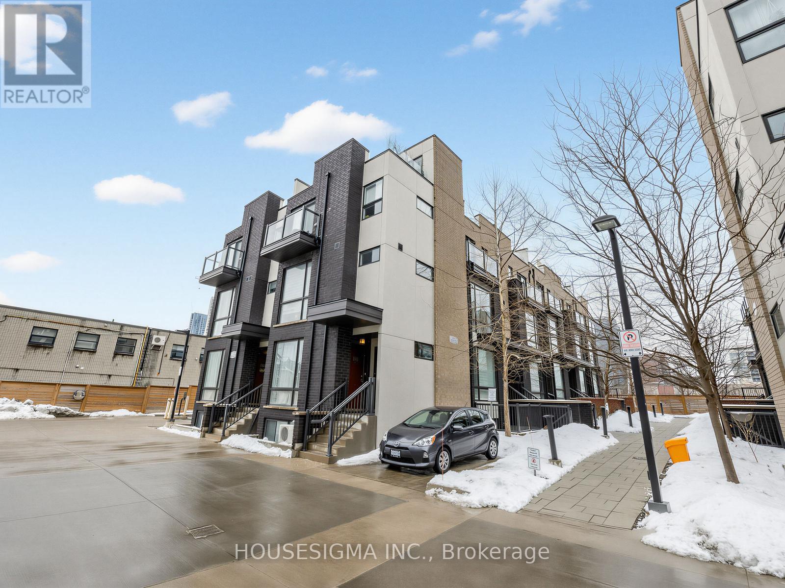 Row / Townhouse for Sale in 139 - 34 FIELDWAY ROAD|Toronto (Islington-City Centre West), Ontario M8Z3L2 2