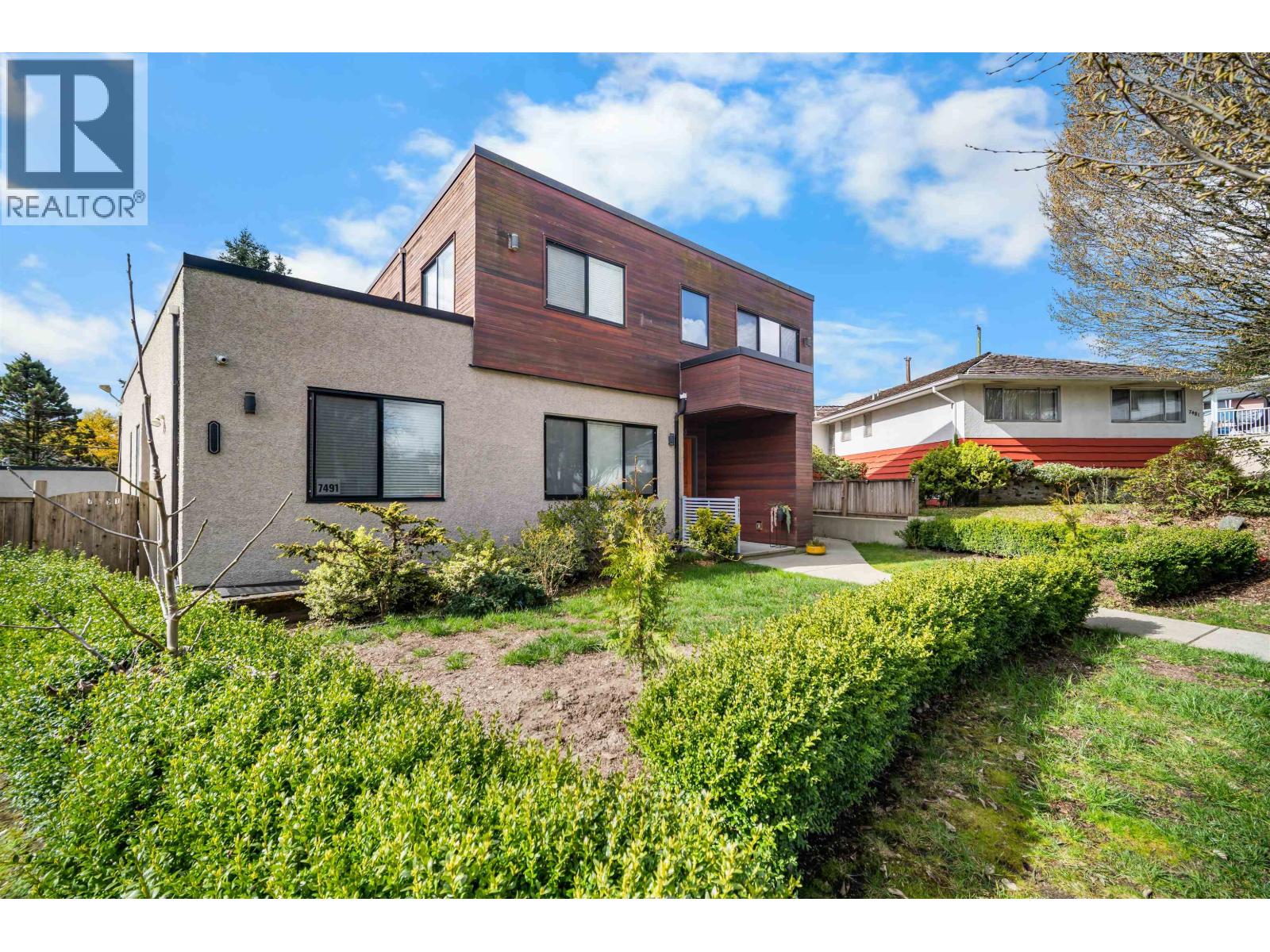 7493 GATINEAU PLACE|Vancouver, British Columbia V5S2S3