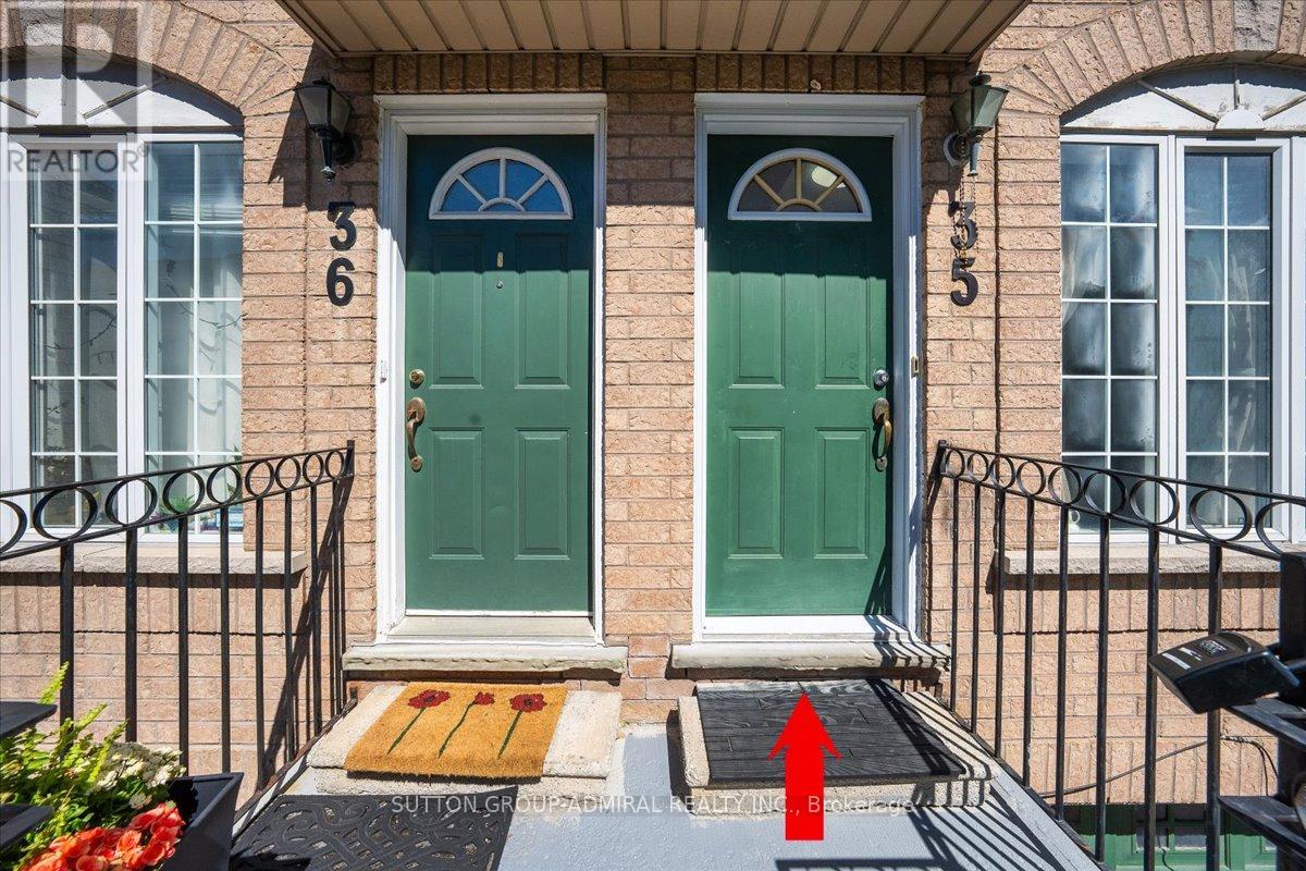Row / Townhouse for Sale in 35 - 75 STRATHAVEN DRIVE|Mississauga (Hurontario), Ontario L5R3W1 4