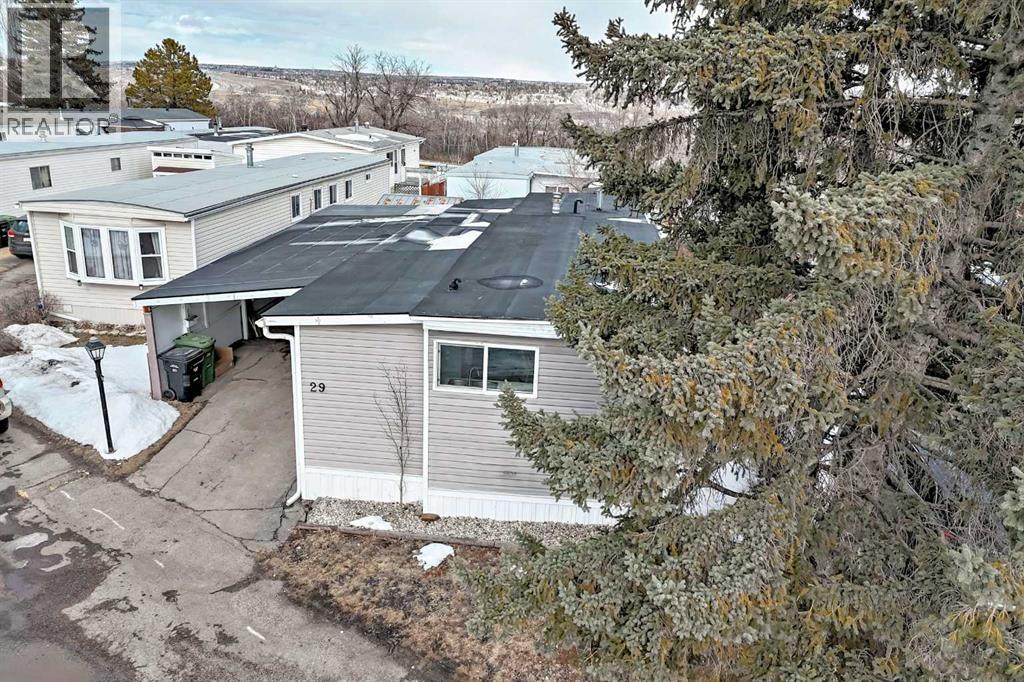 Mobile Home for Sale in 29, 3223 83 Street NW|Calgary, Alberta t3b5n1 4