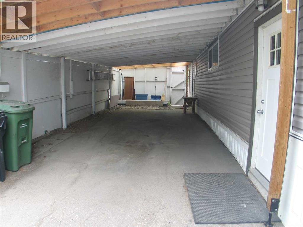 Mobile Home for Sale in 29, 3223 83 Street NW|Calgary, Alberta t3b5n1 2