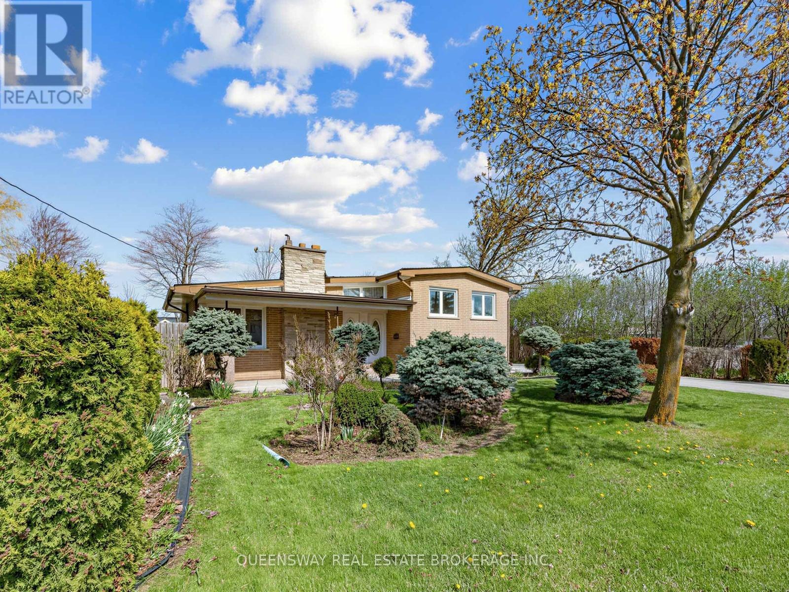517 PINEGROVE ROAD