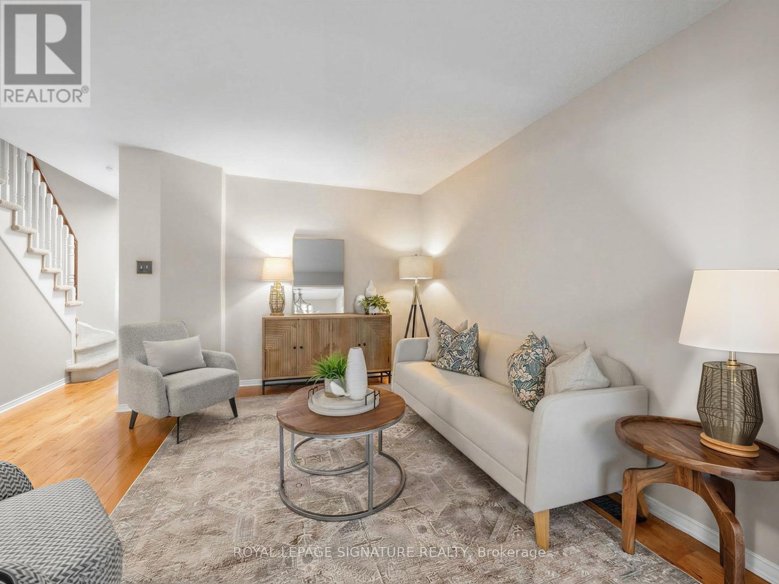 Row / Townhouse for Sale in 36 - 5525 PALMERSTON CRESCENT|Mississauga (Central Erin Mills), Ontario L5M6C7 2