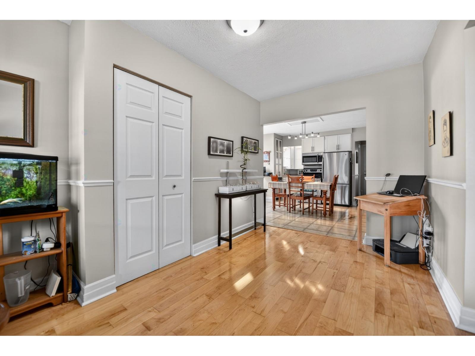 For sale: 207-209 Rue Court, Granby, Quebec J2G4Z5 - 19982139