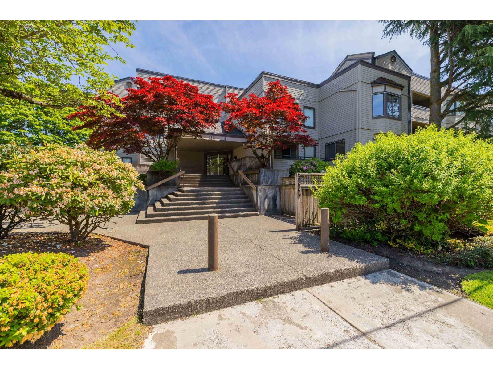 214 5224 204 STREET, Langley, British Columbia V3A3N1