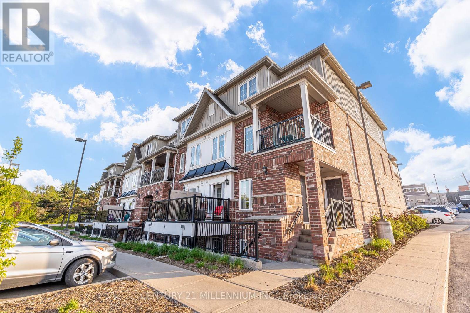 For sale: 9 - 5 ARMSTRONG STREET, Orangeville, Ontario L9W0C5